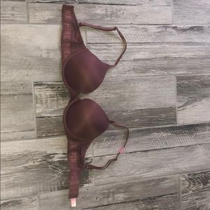 32D PINK Victoria Secret bra